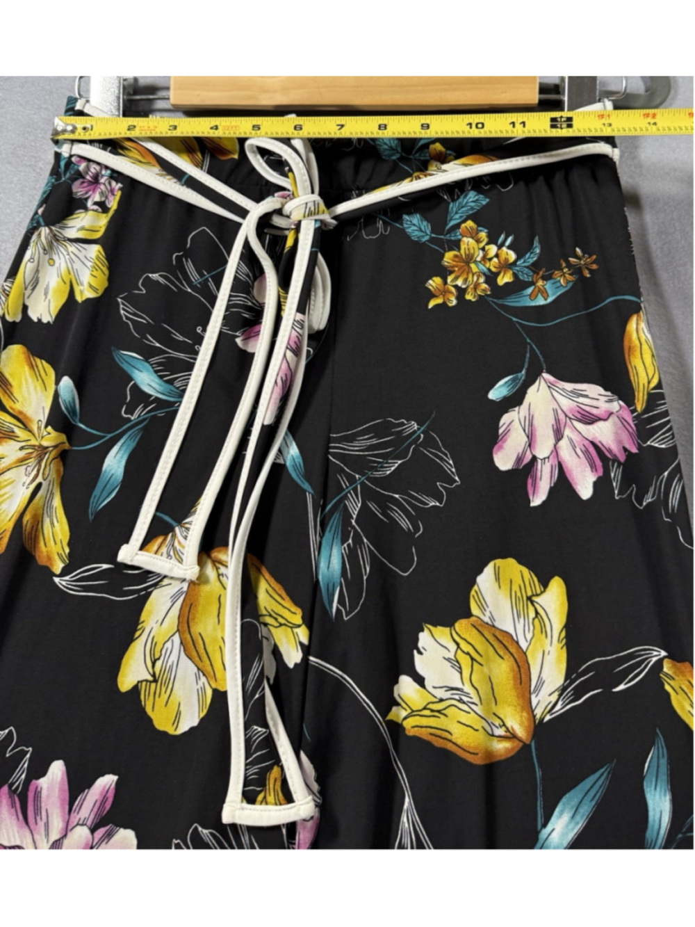 Monteau wide-leg Black Floral Yellow & Pink Flowy Summer Size Medium Stretch - Picture 5 of 9